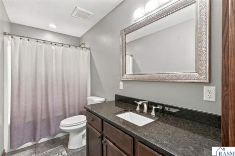 822 Deer Path Montgomery MN 56069