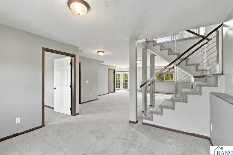 822 Deer Path Montgomery MN 56069