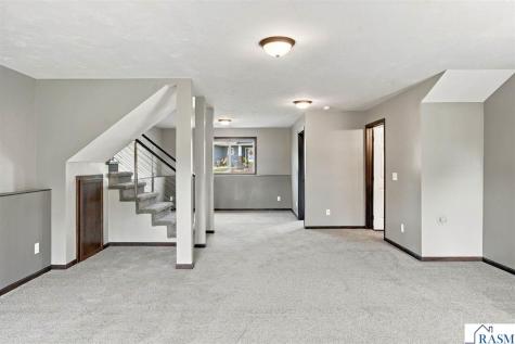 822 Deer Path Montgomery MN 56069