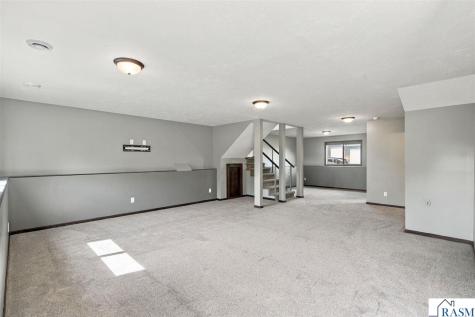 822 Deer Path Montgomery MN 56069