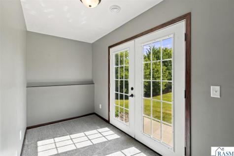 822 Deer Path Montgomery MN 56069