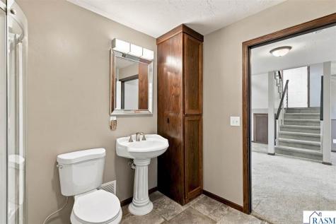 822 Deer Path Montgomery MN 56069