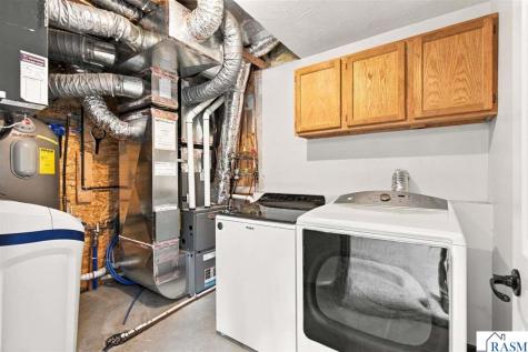 822 Deer Path Montgomery MN 56069