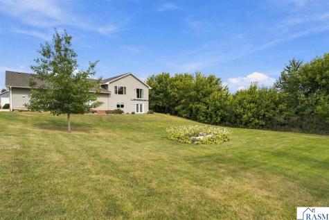 822 Deer Path Montgomery MN 56069