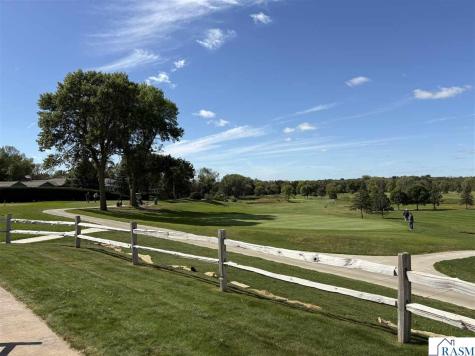822 Deer Path Montgomery MN 56069