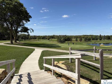 822 Deer Path Montgomery MN 56069
