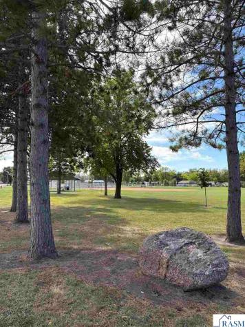 822 Deer Path Montgomery MN 56069
