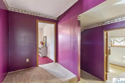 240 N Rice Street Kasota MN 56050