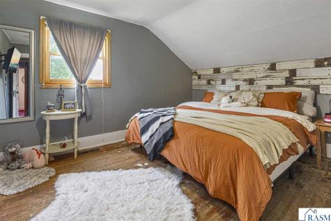 240 N Rice Street Kasota MN 56050