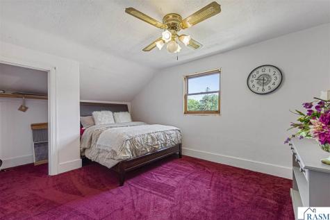240 N Rice Street Kasota MN 56050