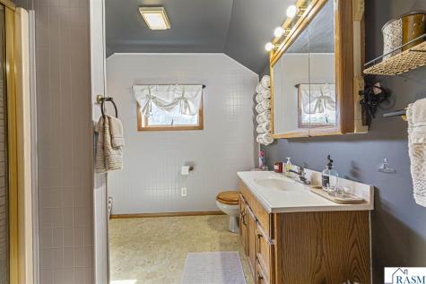 240 N Rice Street Kasota MN 56050