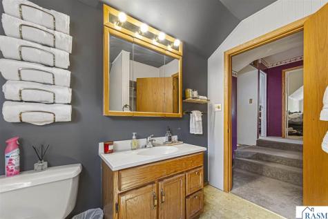 240 N Rice Street Kasota MN 56050