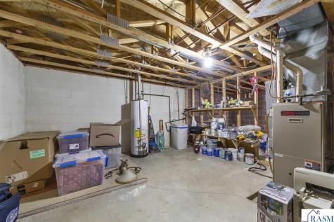 240 N Rice Street Kasota MN 56050