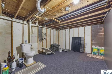 240 N Rice Street Kasota MN 56050