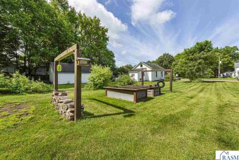 240 N Rice Street Kasota MN 56050