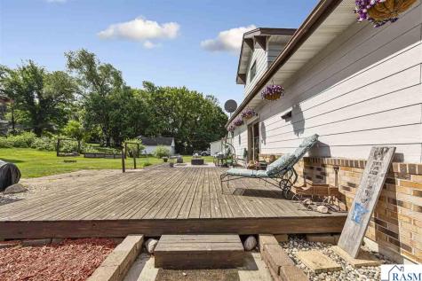 240 N Rice Street Kasota MN 56050