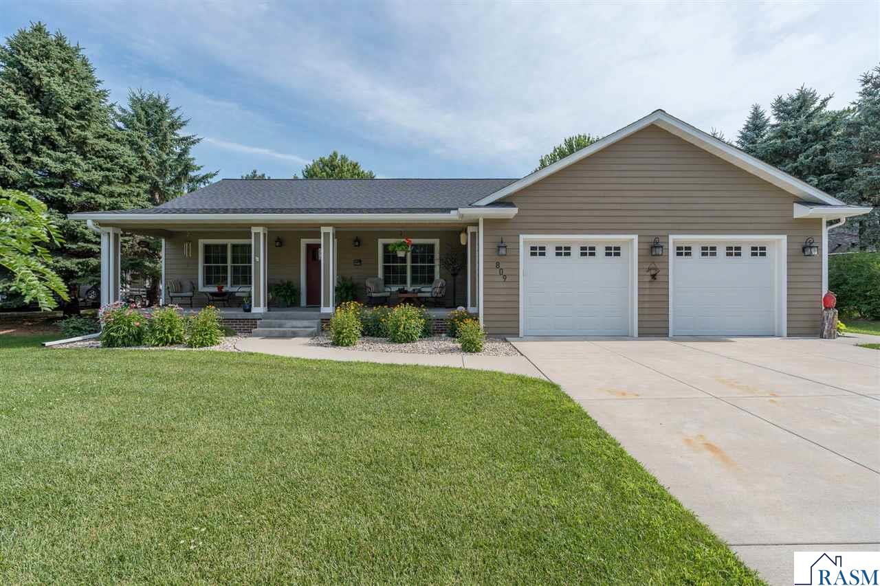 809 Spruce Place St. Peter MN 56082