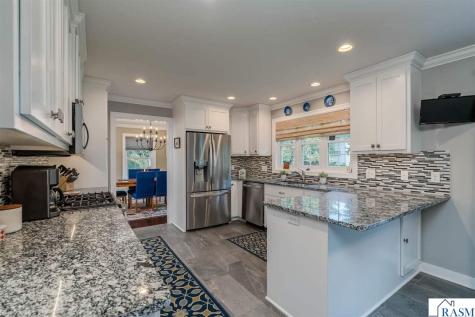 809 Spruce Place St. Peter MN 56082