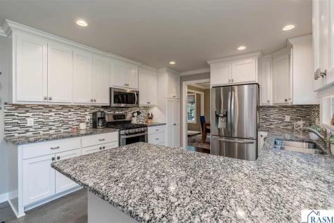 809 Spruce Place St. Peter MN 56082