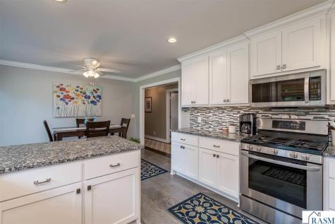 809 Spruce Place St. Peter MN 56082
