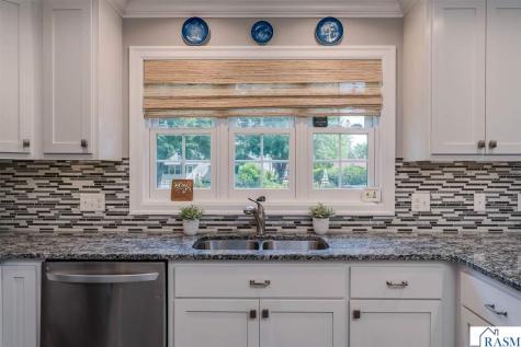809 Spruce Place St. Peter MN 56082
