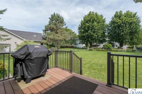 809 Spruce Place St. Peter MN 56082