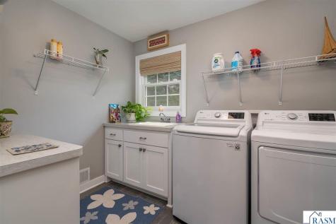 809 Spruce Place St. Peter MN 56082