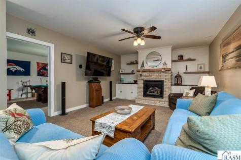 809 Spruce Place St. Peter MN 56082