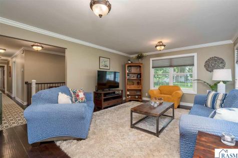 809 Spruce Place St. Peter MN 56082