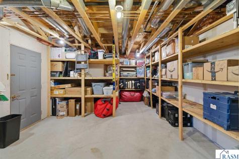 233 Gilbert Avenue SW Madelia MN 56062