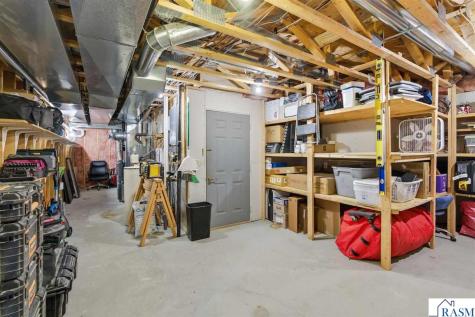 233 Gilbert Avenue SW Madelia MN 56062