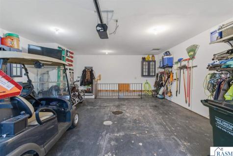 233 Gilbert Avenue SW Madelia MN 56062