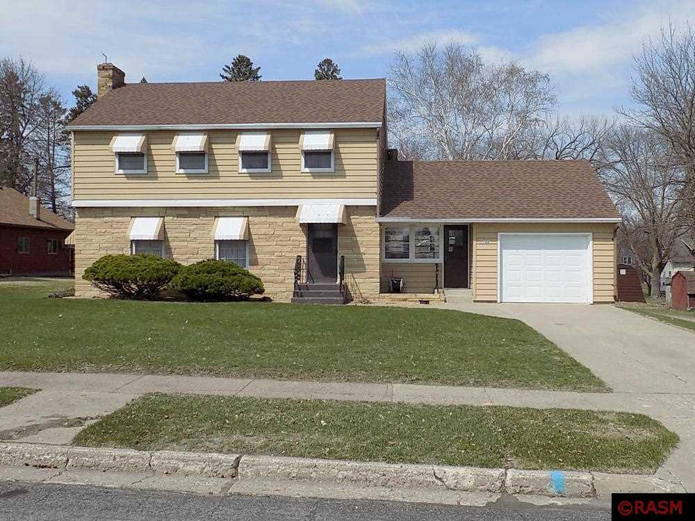 106 5th Street W Winthrop MN 55396
