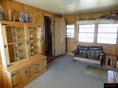 106 5th Street W Winthrop MN 55396