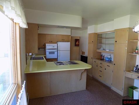 106 5th Street W Winthrop MN 55396