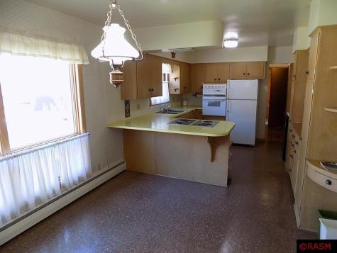 106 5th Street W Winthrop MN 55396
