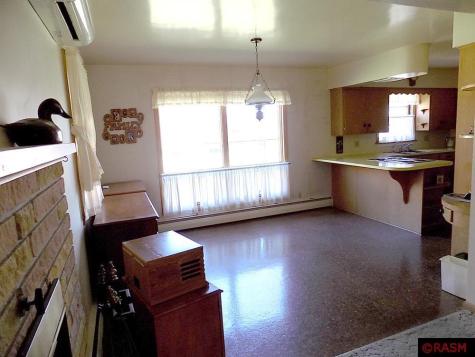106 5th Street W Winthrop MN 55396