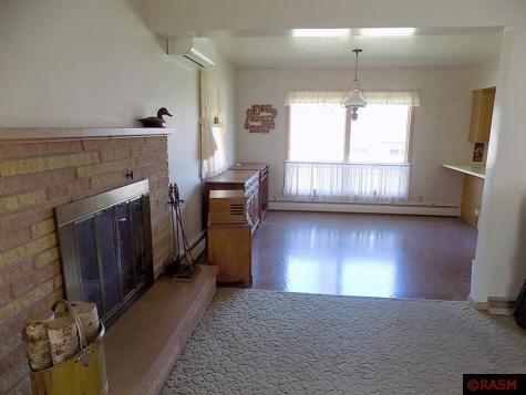 106 5th Street W Winthrop MN 55396