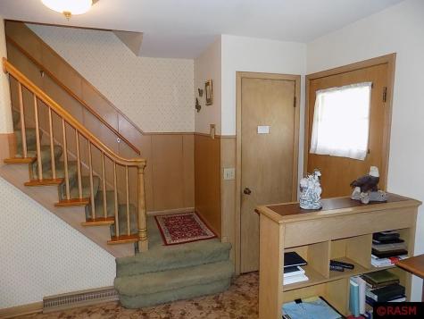 106 5th Street W Winthrop MN 55396