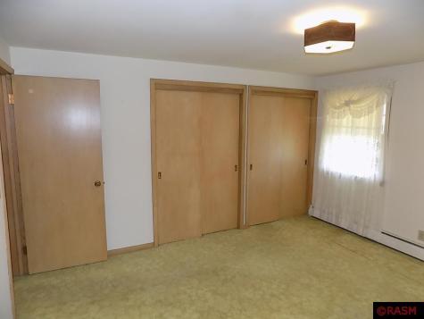 106 5th Street W Winthrop MN 55396