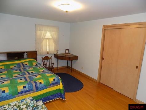 106 5th Street W Winthrop MN 55396
