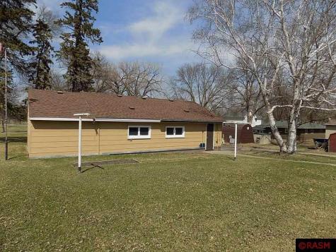 106 5th Street W Winthrop MN 55396
