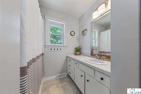 216 Hendricks Lane Janesville MN 56048