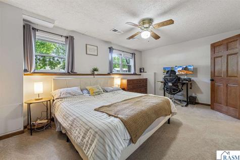 216 Hendricks Lane Janesville MN 56048