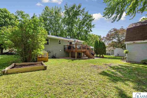 216 Hendricks Lane Janesville MN 56048