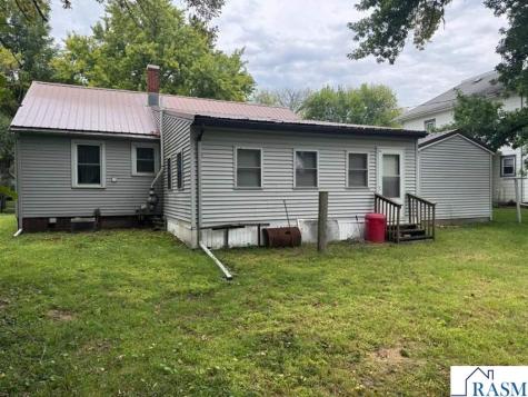 704 E Iowa Street Elmore MN 56027