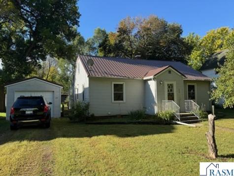 704 E Iowa Street Elmore MN 56027