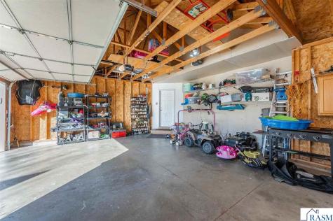 528 Le Sueur Avenue Eagle Lake MN 56024