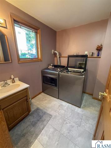 1710 S Franklin New Ulm MN 56073