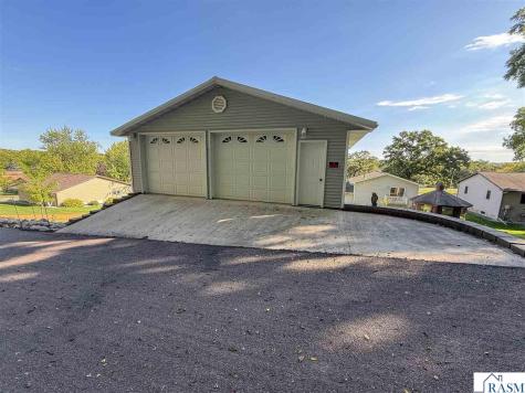1710 S Franklin New Ulm MN 56073